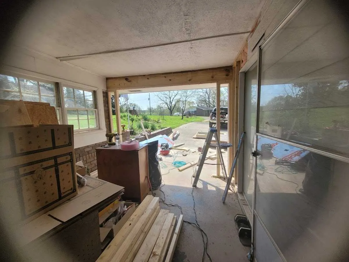 Air movers and dehumidifier for Water Mitigation Services in Abbeville